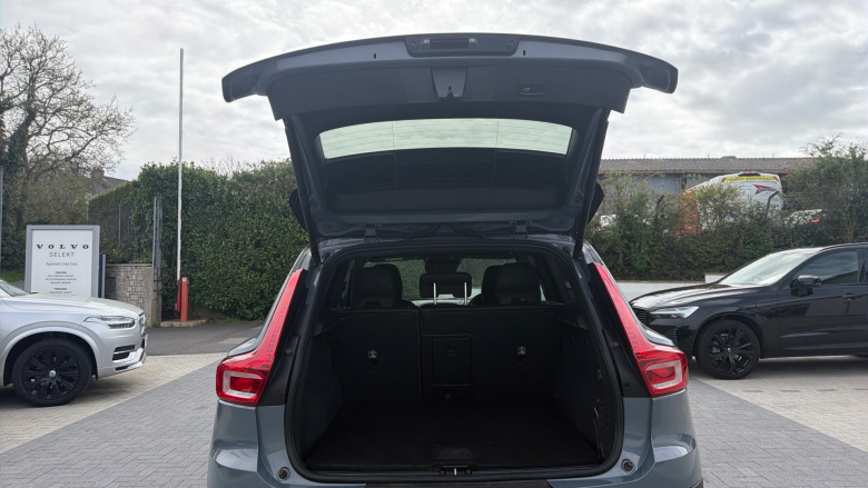 Volvo Xc40 1.5 T5 Recharge PHEV R DESIGN Pro 5dr Auto Estate